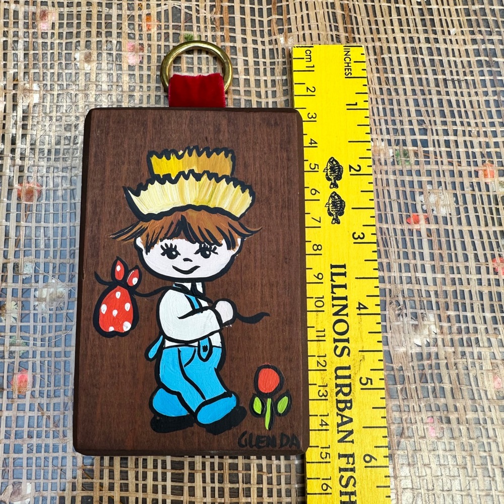 Vintage Glenda Signed Hand Painted Wood Wall Plaque Hobo Boy Bindle Folk Art - Picture 5 of 6